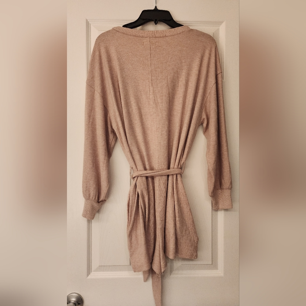 L*SPACE Saturdays Relaxed Romper In Beige Size Small - Picture 6 of 12